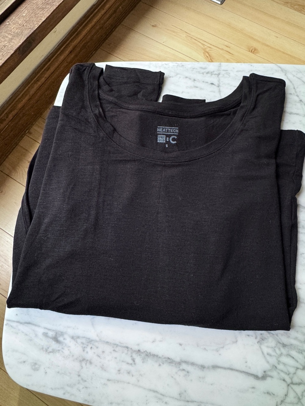 Heat tech Uniqlo size small long sleeve